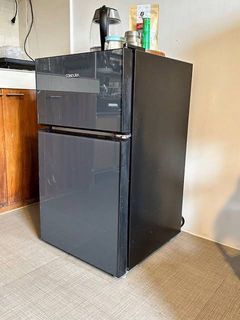 Refrigerator personal condura