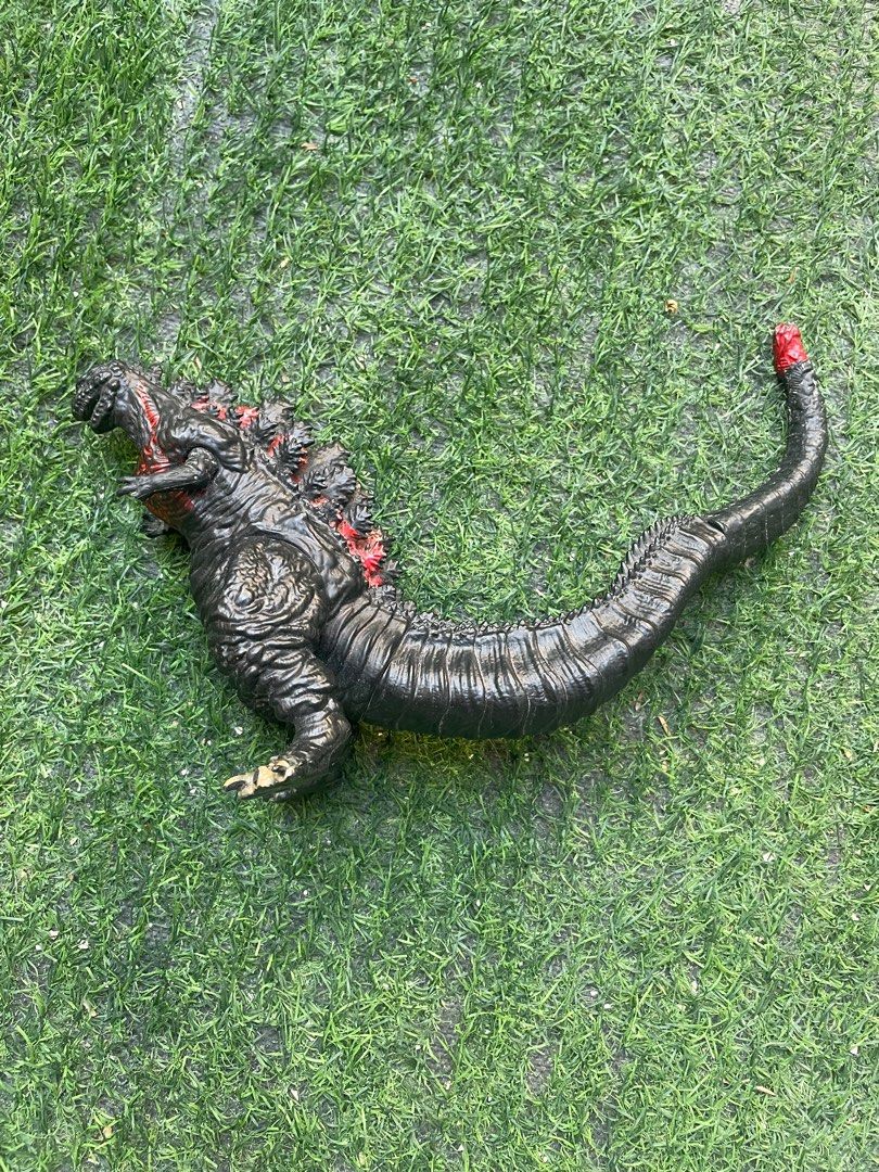 Shin Godzilla (Category: Figurines & Statues) located in Pasig City. Submitted by ketchurp_344 (Listing ID 1303128617, Image 3). Description: Like new Used as decoration only.