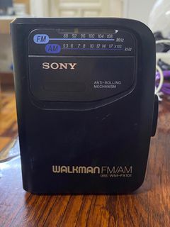 Sony Walkman WM-FX101 Cassette Tape Player FM/AM Radio Auto Reverse AVLS Portable Vintage DEFECTIVE