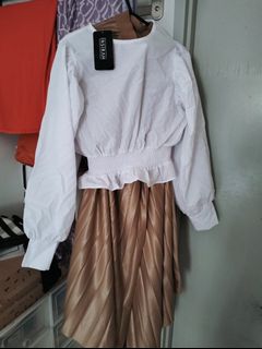 (Category: ) located in . Submitted by house_of_closet (Listing ID 1303222078, Image 1). Description: .