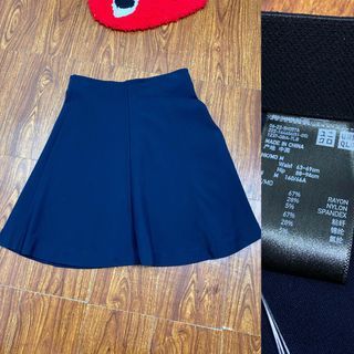 Uniqlo Ponte Flare Skirt