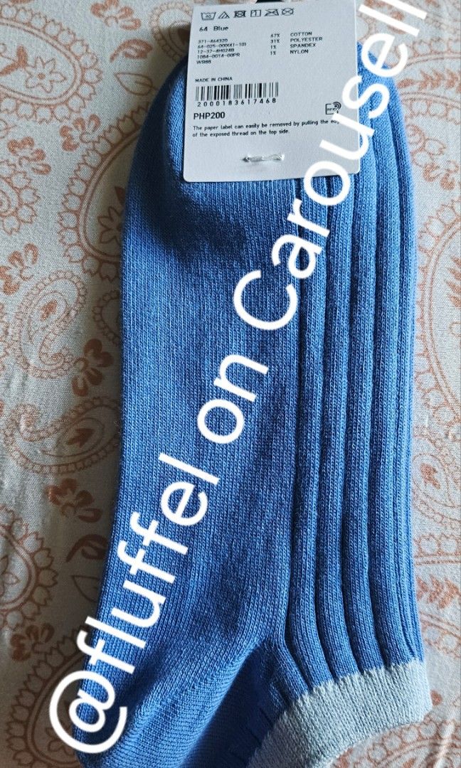 Uniqlo Ribbed Short Socks (Category: Shoe inserts & accessories) located in Mandaluyong City. Submitted by fluffel (Listing ID 1303126106, Image 2). Description: •Uniqlo Ribbed Short Socks available in: -64 Blue •Only 1 pair is available. •Original price is Php 200 (as seen on tag), now selling for only Php 180. •Guaranteed brand new and original as it is directly bought from Uniqlo. •Pictures of actual item are posted. •On tag: Men 25-27cm *Opti