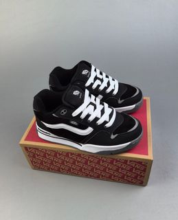 (Category: ) located in . Submitted by khai.uasneakers (Listing ID 1303231520, Image 1). Description: .
