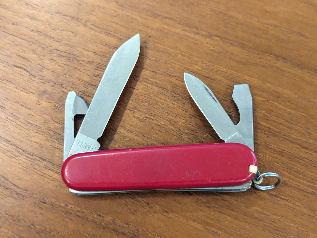 Victorinox Recruit 84mm Red Swiss Army Knife Hobbies Toys Memorabilia Collectibles Vintage Collectibles on Carousell