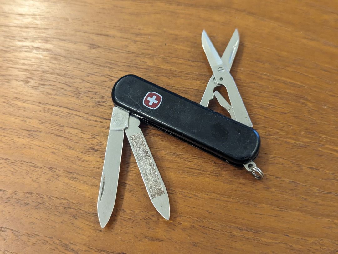 Wenger Esquire Black Advertising 65mm Victorinox Swiss Army Knife Hobbies Toys Memorabilia Collectibles Vintage Collectibles on Carousell