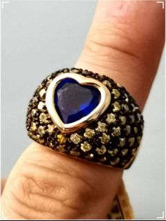 Women's Chete & Laroche Blue Heart Shaped Gem with Shiny Encrusted Fashion Jewelry Ring - Model # 44-A0ZA-5881