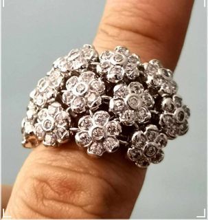 Women's Flower Gem Studded Silver Fashion Jewelry Ring