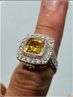 Women's Yellow Gem Sapphire Studded Fashion Jewelry Ring