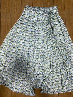zara blue floral maxi pleated skirt