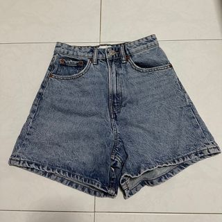 (Category: ) located in . Submitted by prettyyfits (Listing ID 1303194704, Image 1). Description: .