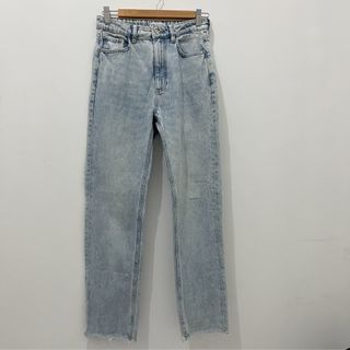 Zara Tapered Cut Jeans