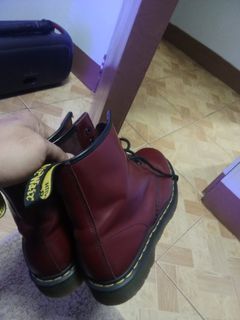 1460 dr martens cherry red smooth