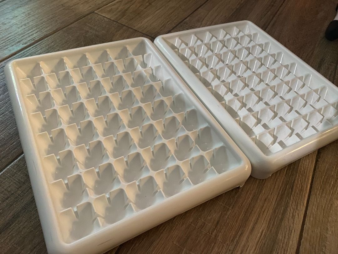 [25] 2pcs ice cube tray 8.5x11 (Category: Food Organization & Storage) located in Marikina City. Submitted by theflos (Listing ID 1303415722, Image 1). Description: .