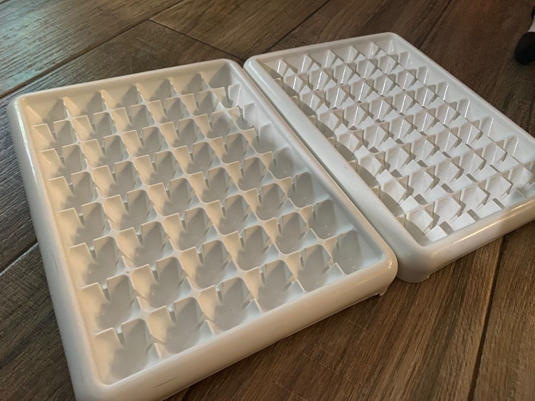 2pcs ice cube tray 8.5x11 (Category: Food Organization & Storage) located in Marikina City. Submitted by oldschooljunkies (Listing ID 1303415753, Image 1). Description: .