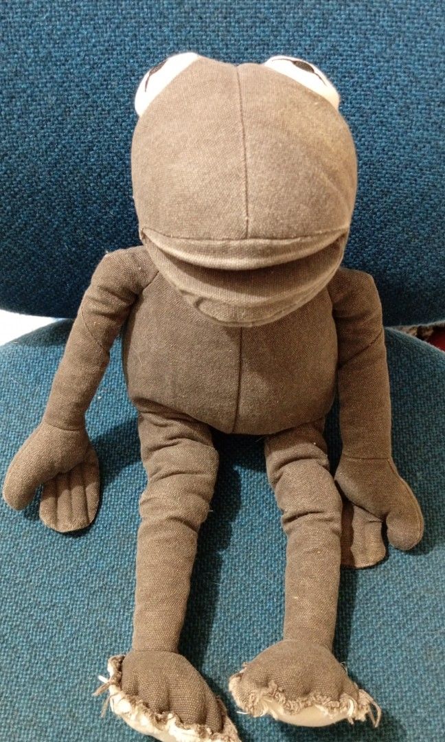 47cm gray denim kermit frog stuffedtoys (Category: Plushies & Soft Toys) located in Echague. Submitted by manikaisabelavarietyshop (Listing ID 1303344352, Image 2). Description: 47cm gray denim kermit frog stuffedtoys.