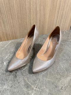 銀色高跟鞋👠64208539855361110