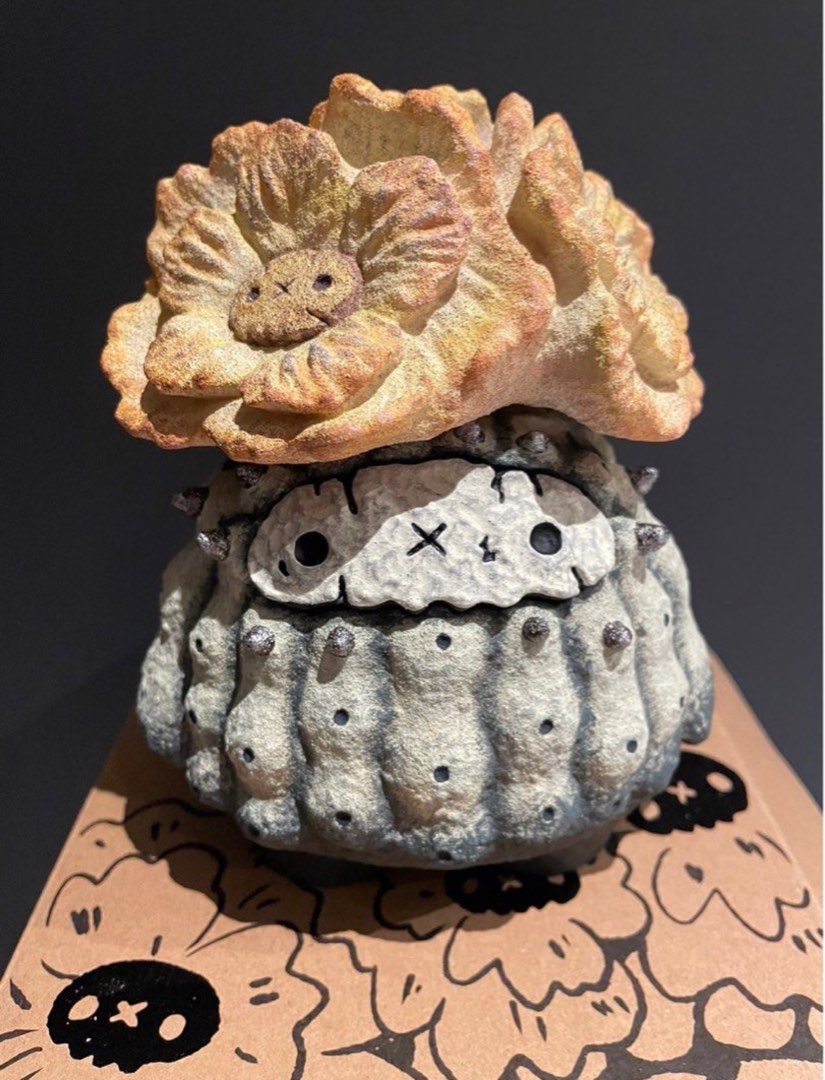 羅本製所 Copiapoa 黑王丸-達摩-丸型（陶製） 收售羅本製所黑王丸55cm Copiapoa 20pc worldwide limited