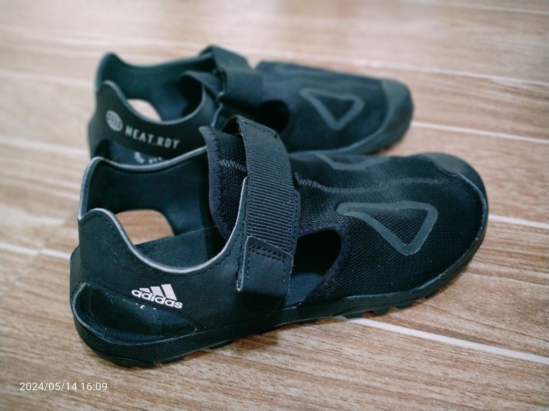 Captain toey adidas shop