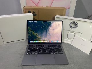Apple MacBook Air M2 2022 Space Gray