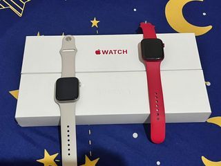 Apple Watch Series 7 non cellular Red and White