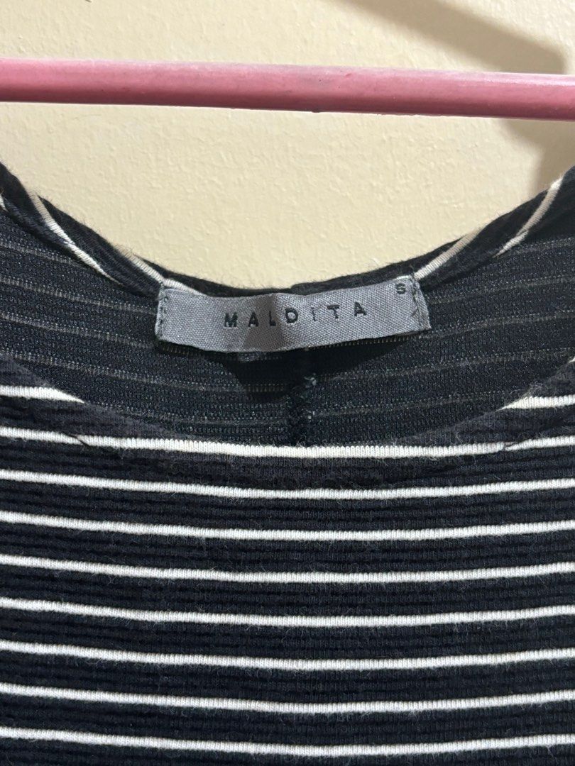 black stripes bodycon dress (Category: Dresses) located in Quezon City. Submitted by 003ryu (Listing ID 1303273356, Image 2). Description: – 300 – from maldita, used only once – size s – rfs: don’t like, would keep but not my style loc: QC (near welcome rotonda) mop: gcash/BPI mod: grab/lalamove/borzo (c/o buyer).