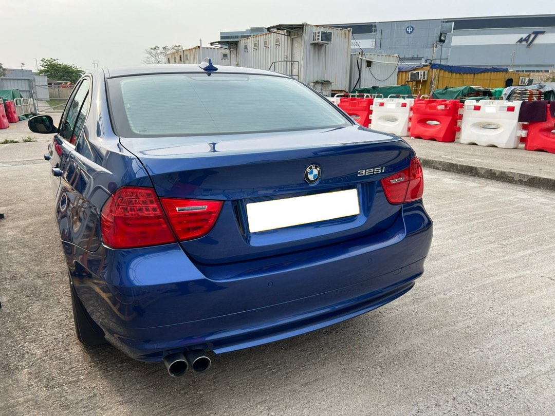 BMW 325i Sedan (A)62863132560513113
