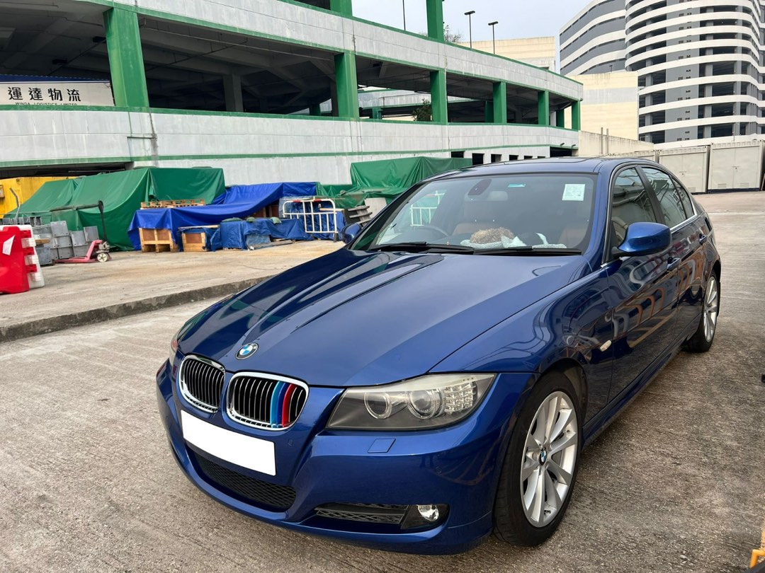 BMW 325i Sedan (A)628631325605131113