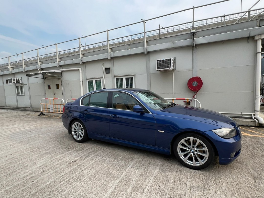 BMW 325i Sedan (A)62863132560513111