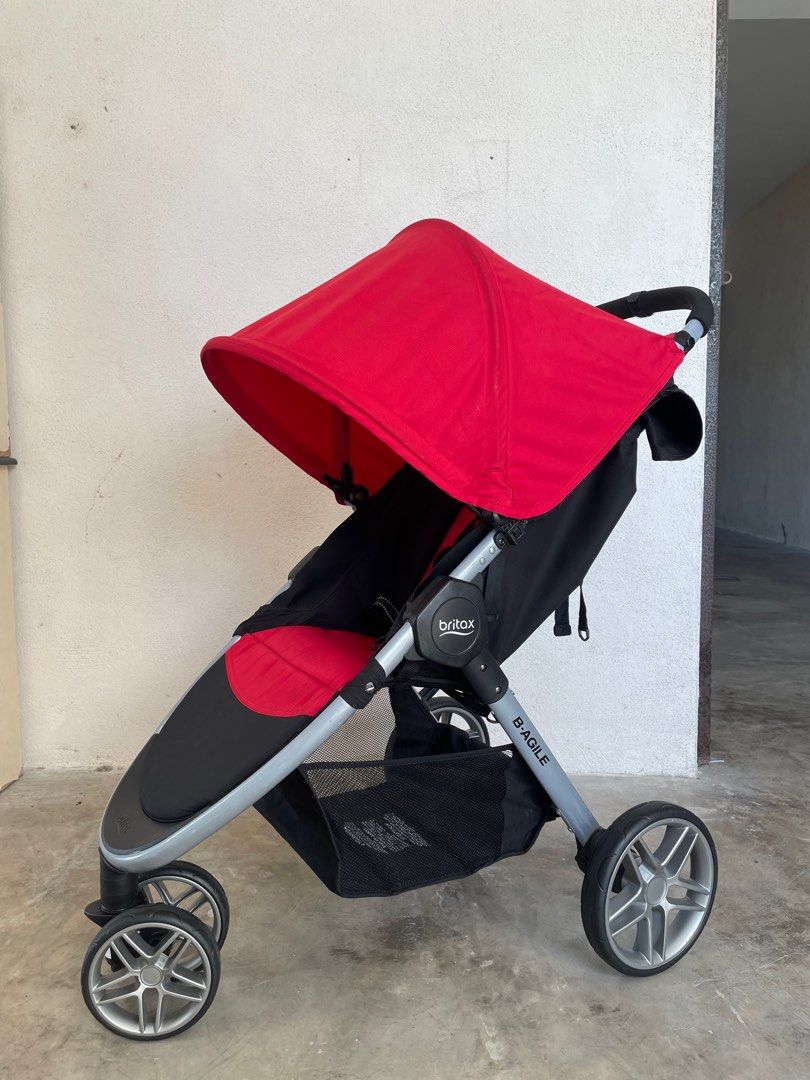 Britax stroller 3 wheel clearance
