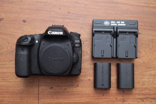 Canon 80D. body only 17k Shutter Count