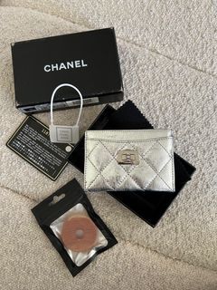 🔥 CHANEL Reissue Card Holder in Quilted Aged Calfskin Metallic Silver SHW 💕 Authentic Chanel