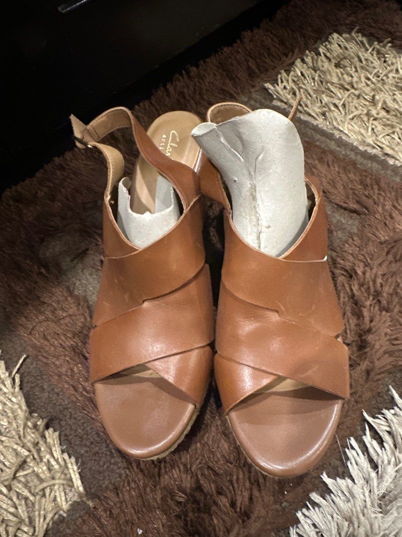 Clarks tan wedges on sale