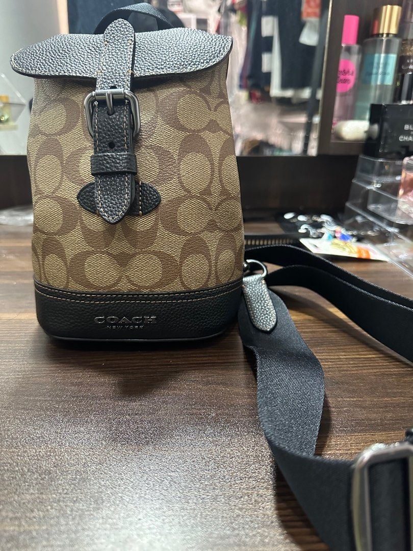 Coach Hudson Small pack Men s Fashion Bags Sling Bags on Carousell