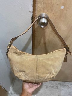 (Category: ) located in . Submitted by ThriftyFindGoods (Listing ID 1303377654, Image 1). Description: .