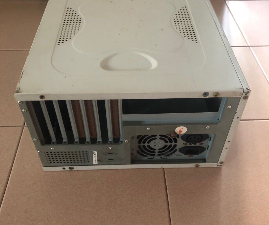Computer Casing (Category: Desktops) located in Singapore. Submitted by n2121 (Listing ID 1303250762, Image 2). Description: - Only casing and PSU - As it is condition.