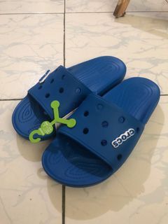 crocs slides