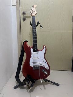 Electric Guitar Stratocaster red with FREEBIES