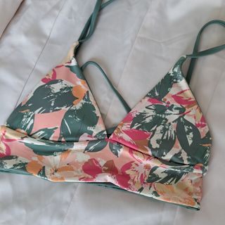 (Category: ) located in . Submitted by thygirls (Listing ID 1303401518, Image 1). Description: .