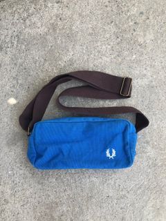 Fred Perry sling bag