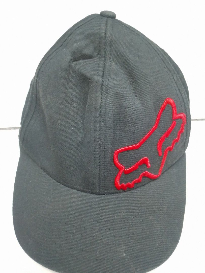 Fullcap fox (Category: Cap & Hats) located in Kuala Lumpur. Submitted by matdwan89 (Listing ID 1303276982, Image 1). Description: fullcap fox saiz 55 lbih kurang..cndition 8/10.