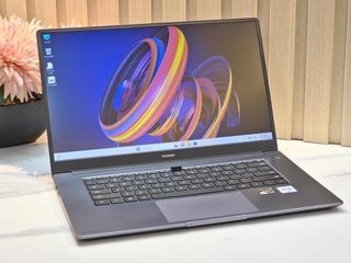 Gaming Laptop Huawei MateBook D15 Boh-WAQ9R Ryzen 5 3500U 8GB RAM 512GB SSD AMD Radeon Graphics wFinger Print Device 💻15.6 inch IPS Display, 3 Side Narrow Bezel Panel 💻2ndhand, Mid Gaming Laptop, Prestine Condition