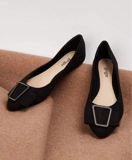 Ginger women’s black velvet flat shoes