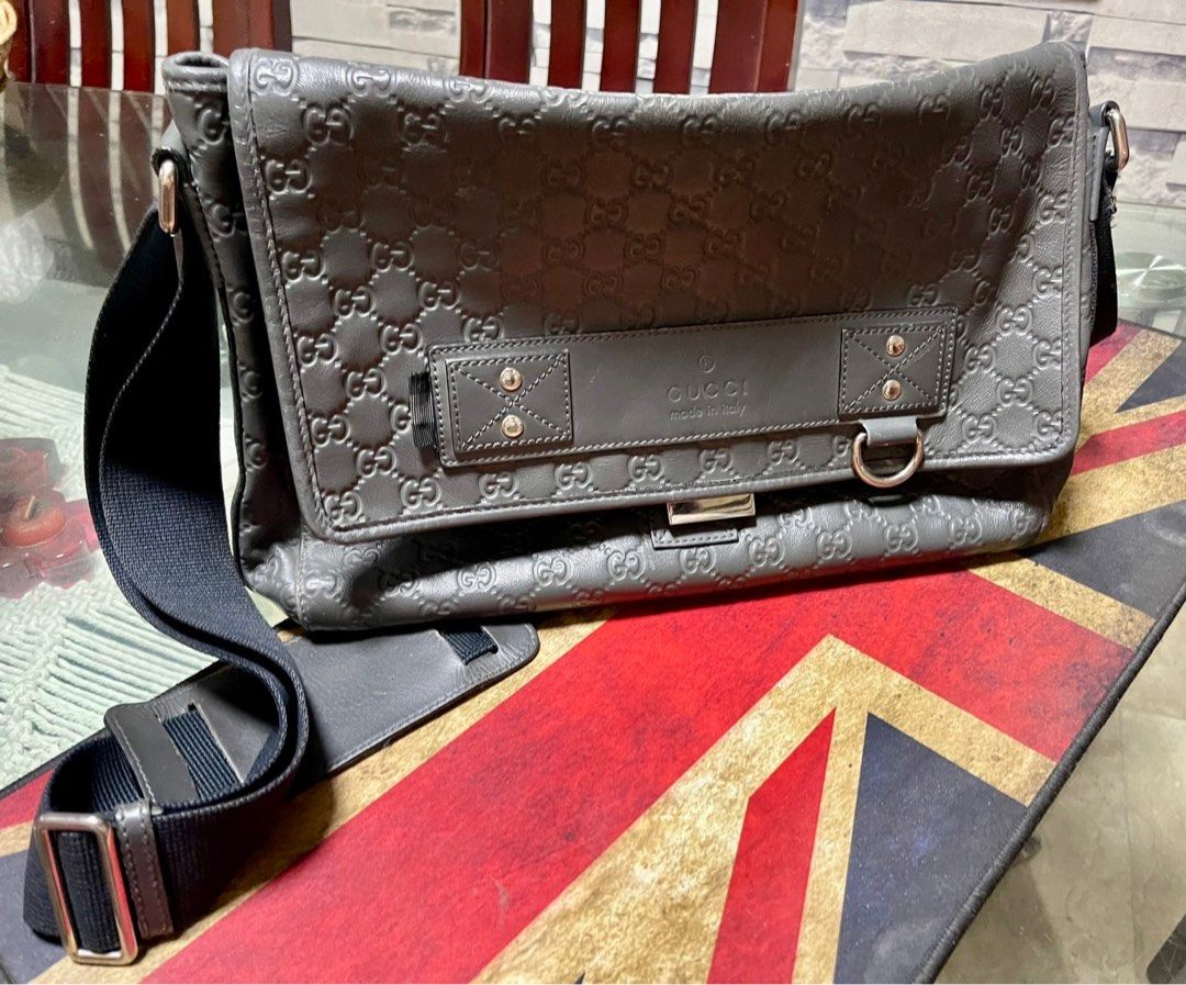 Gucci guccissima messenger bag top