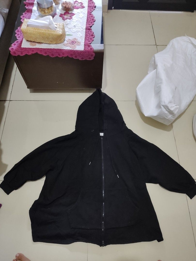 Hoodie boxie ala korea Fesyen Pria Pakaian Baju Luaran di Carousell