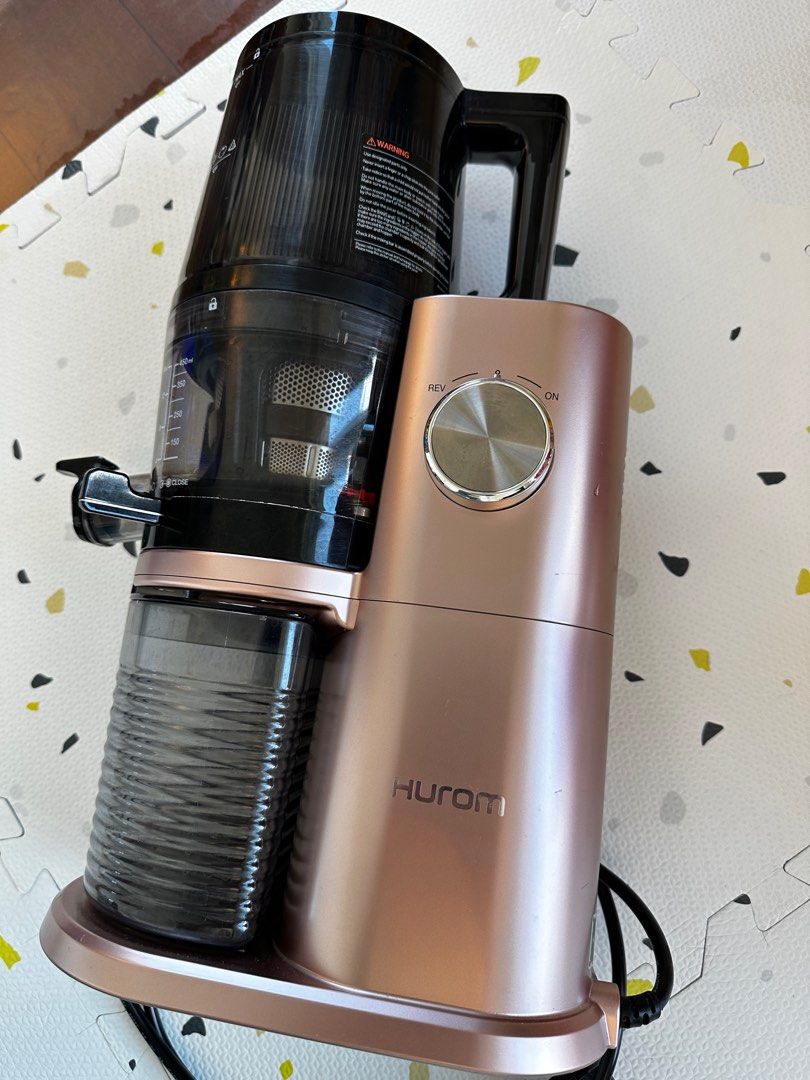 Hurom HAI Juicer TV Home Appliances Kitchen Appliances Juicers Blenders Grinders on Carousell