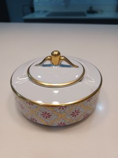 Imported Printed Porcelain Ashtray with cover