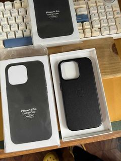 iPhone 14 Pro Magsafe Leather Case