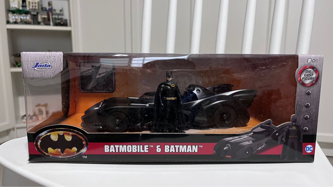 Jada 98260 – La Batmobile De 1989 Du Film Batman Avec Figurine – Échelle 1/24 – Diecast De Collection