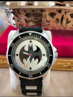 Original Dc Batman, Men's Fashion, Activewear on Carousell