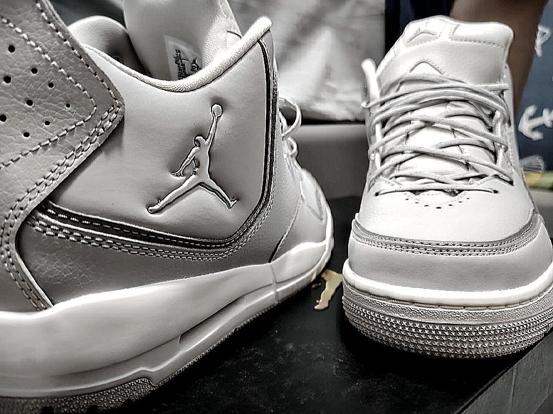 Jordan courtside 2 on sale